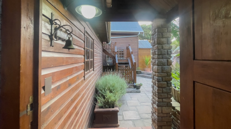 To Let 5 Bedroom Property for Rent in Southern Cross Western Cape